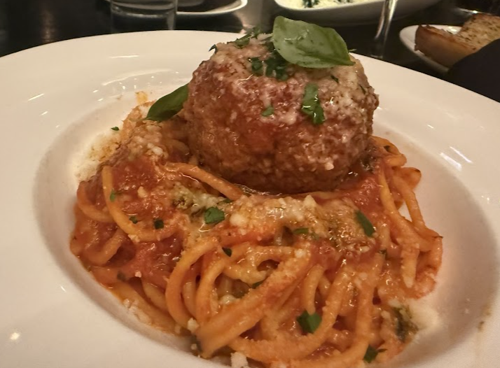 RPM Italian signature dishes Rigatoni Alla Vodka
Spaghetti and Meatball
Truffled Garlic Bread